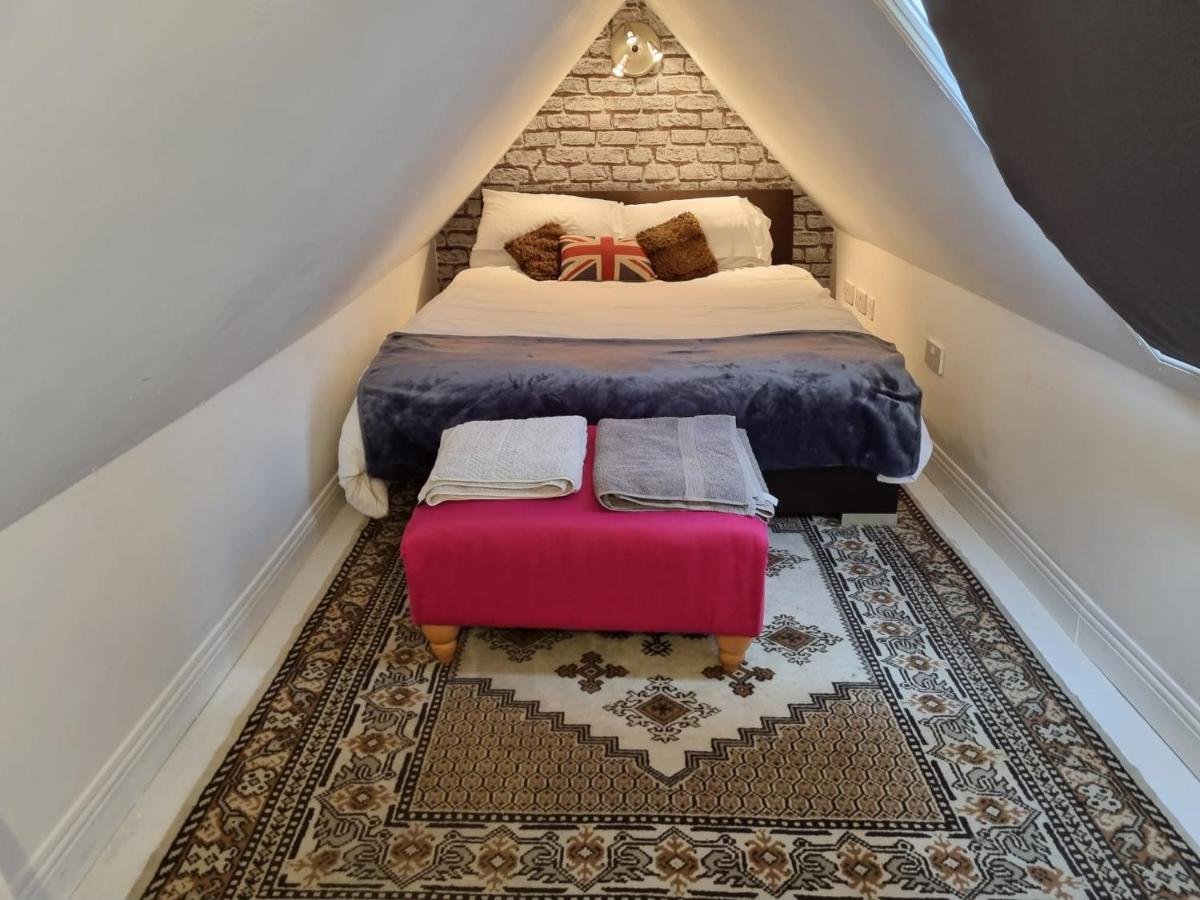 Villa Cosy, Dog Friendly House On The Fringe Of The Brecon Beacons Tredegar Exterior foto