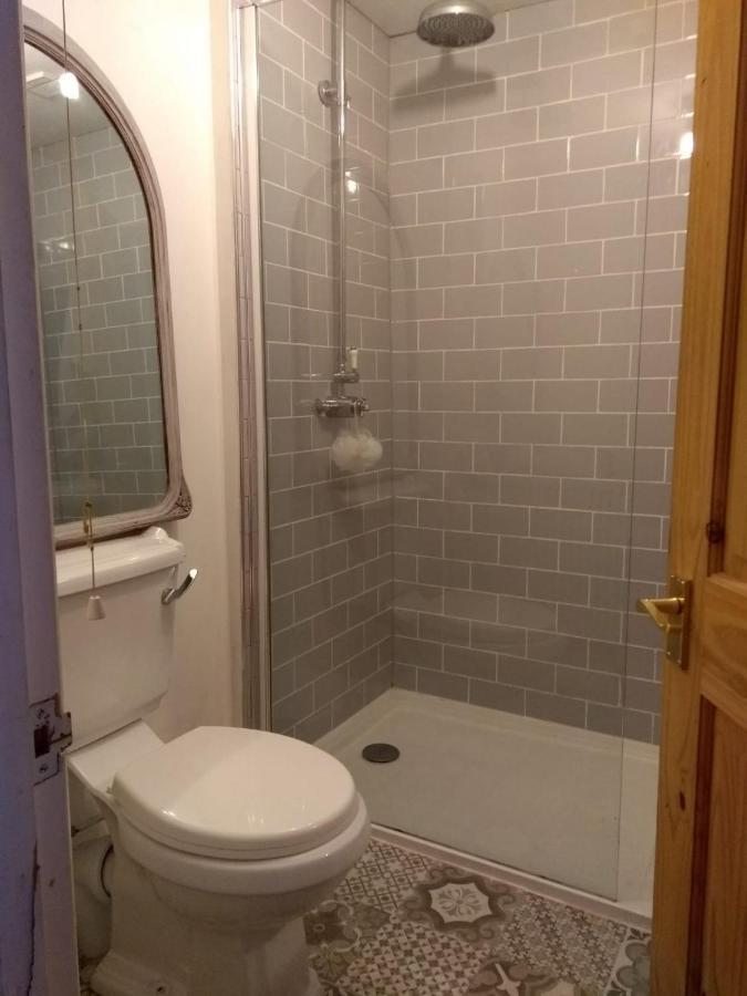 Villa Cosy, Dog Friendly House On The Fringe Of The Brecon Beacons Tredegar Exterior foto